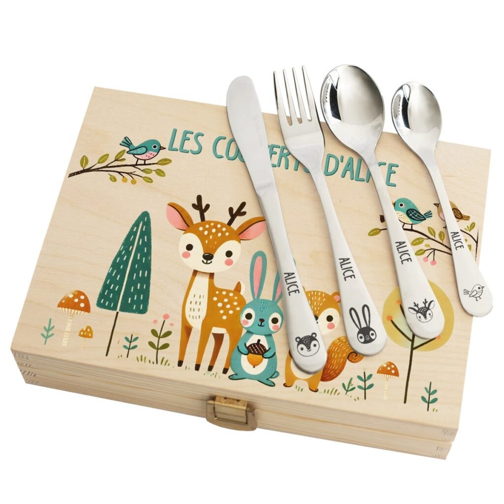 Coffret en bois illustré d'animaux avec quatre couverts personnalisés pour enfant