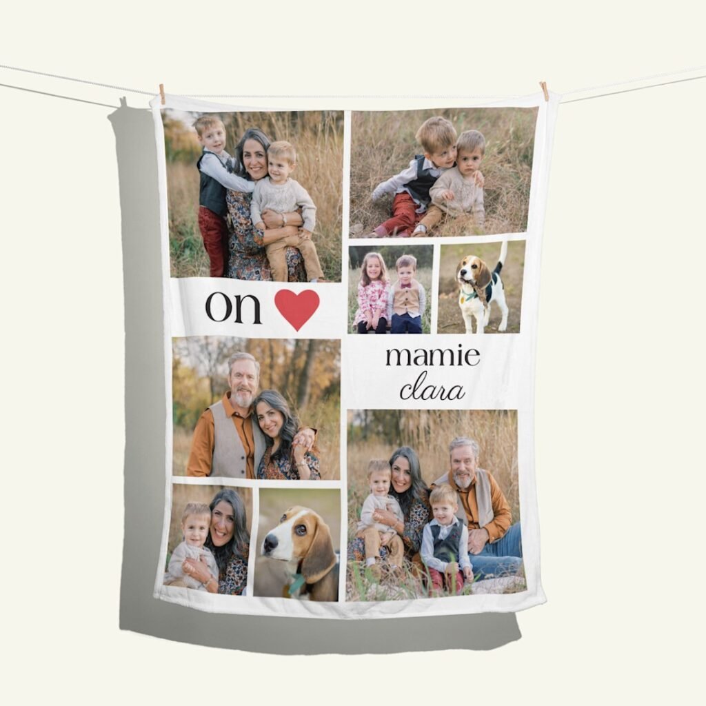 Plaid suspendu présentant un assemblage de photos de famille et un message pour une grand-mère